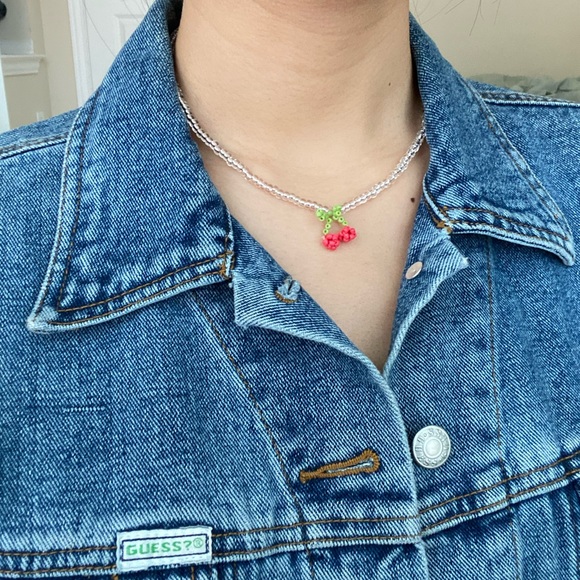 Cherry bead necklace - Picture 2 of 4